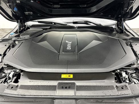 Used 2024 BMW i5 eDrive40i w/ M Sport Package image 20