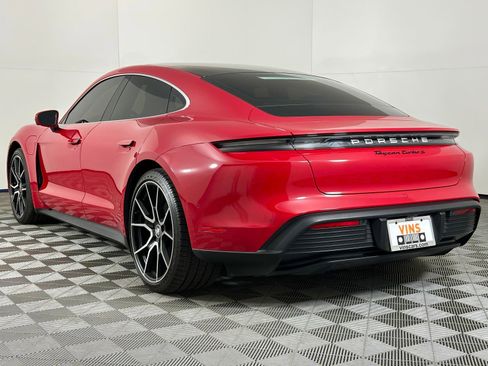 Used 2024 Porsche Taycan 4S w/ Premium Package image 33