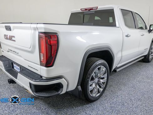 Used 2024 GMC Sierra 1500 Denali w/ Denali Reserve Package AWD/4WD image 7
