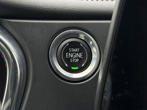 Certified 2024 Chevrolet Blazer LT w/ Convenience Package image 21