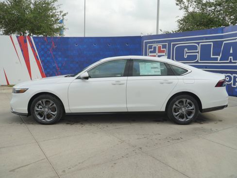 New 2026 Honda Accord EX-L image 10