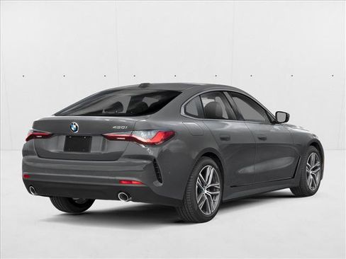 Used 2026 BMW 430i w/ M Sport Package RWD image 2