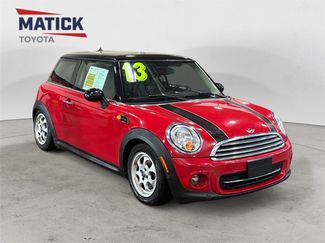 Used 2013 MINI Cooper Hardtop video 1
