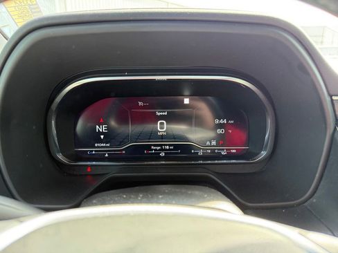 Used 2023 GMC Yukon SLT image 10