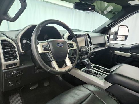 Used 2019 Ford F150 Lariat w/ Equipment Group 502A Luxury image 10