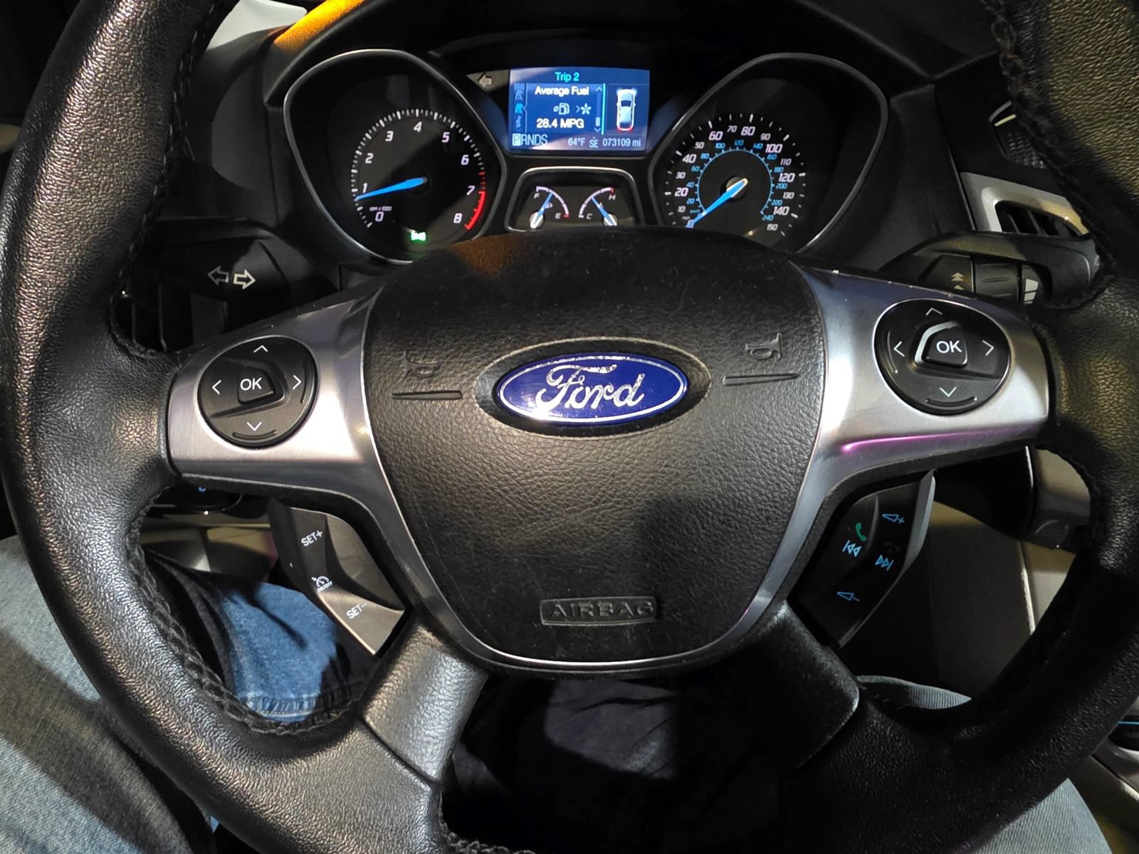 Used 2012 Ford Focus SEL w/ SEL/Titanium Winter Pkg FWD image 12