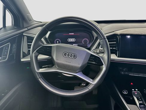Used 2023 Audi Q4 e-tron Premium Plus RWD image 17