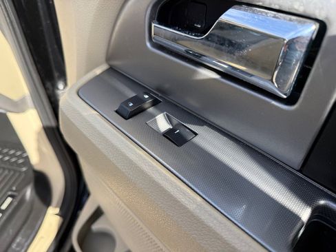 Used 2016 Ford Expedition EL XLT w/ Equipment Group 202A image 28