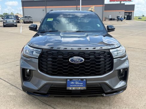 Certified 2025 Ford Explorer ST-Line RWD image 2