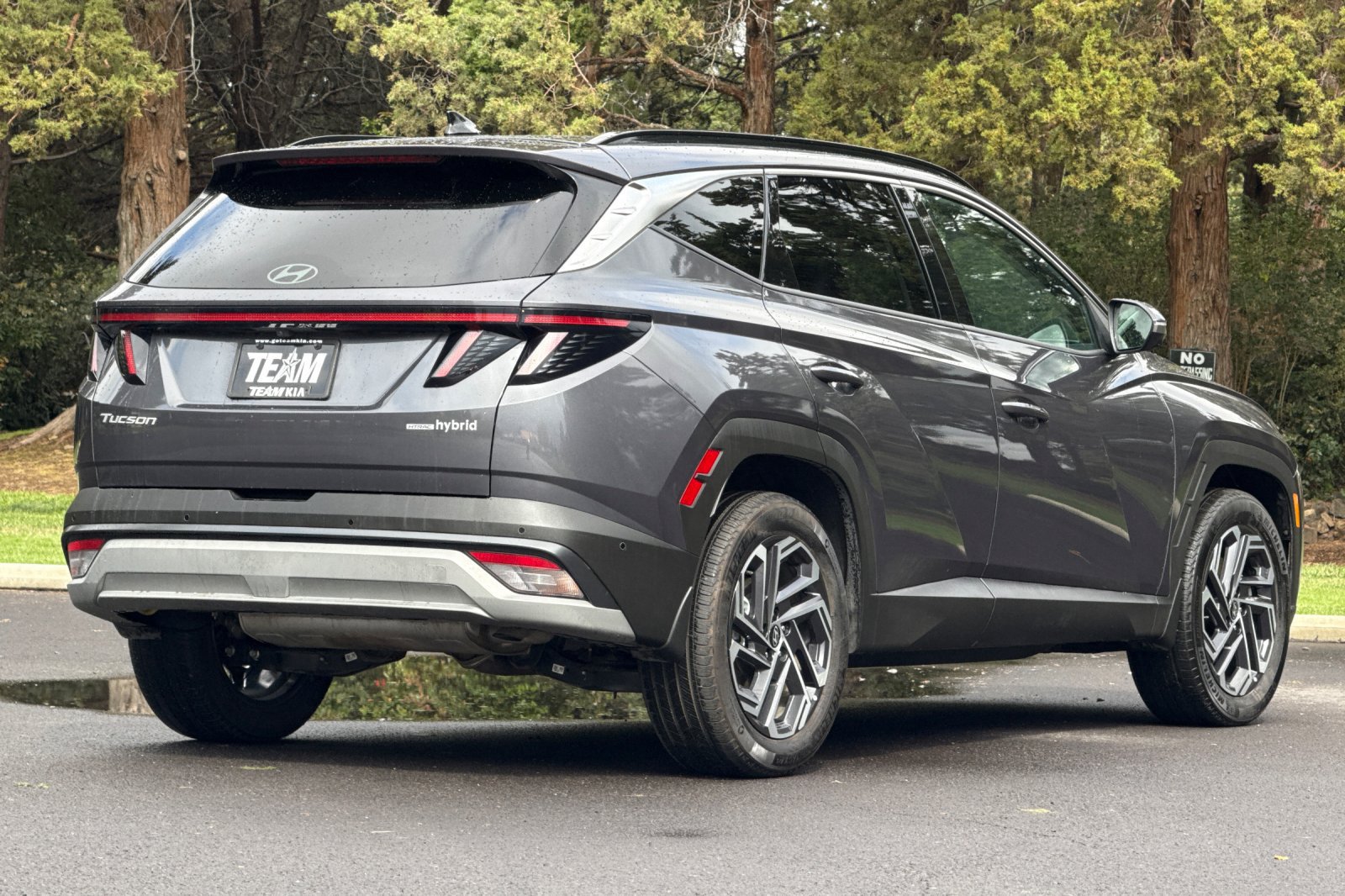 Used 2025 Hyundai Tucson Limited AWD/4WD image 4