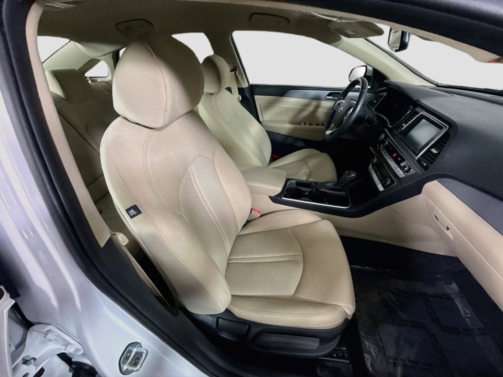 Used 2019 Hyundai Sonata SEL w/ Winter Weather Package FWD image 30