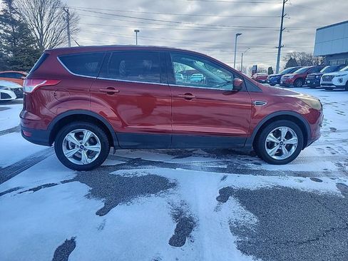 Used 2015 Ford Escape SE image 8