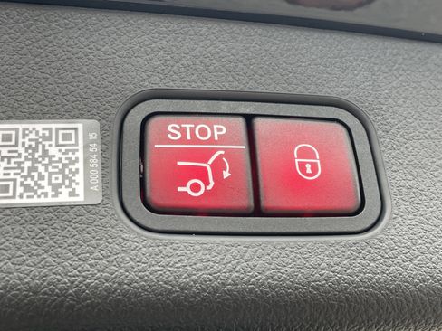 New 2026 Mercedes-Benz GLC 300 4MATIC image 12