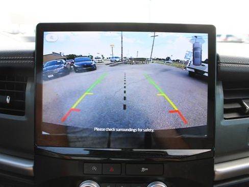 Used 2024 Ford Expedition XLT RWD image 26