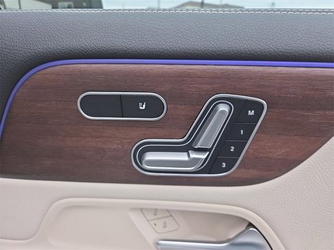 Certified 2022 Mercedes-Benz GLA 250 4MATIC image 17