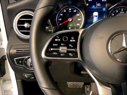 Used 2020 Mercedes-Benz GLC 300 4MATIC image 27