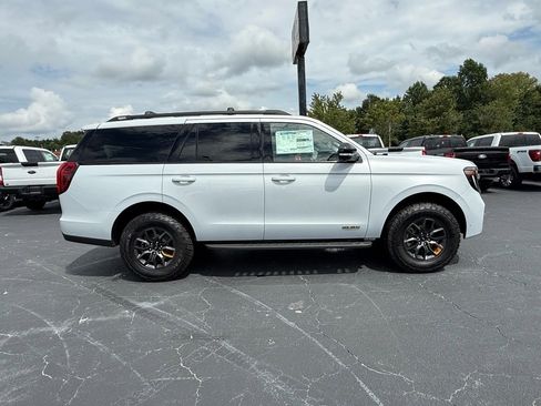 New 2025 Ford Expedition Tremor image 3