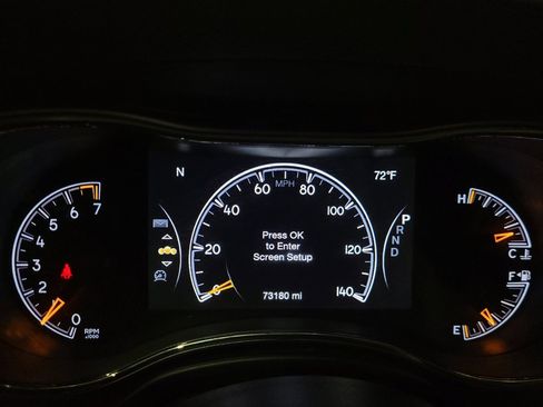 Used 2019 Jeep Grand Cherokee Altitude AWD/4WD image 23