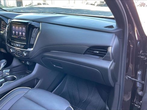 Used 2023 Chevrolet Traverse Premier w/ LPO, Floor Liner Package AWD/4WD image 17