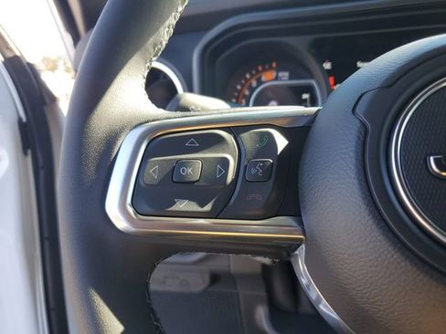 New 2026 Jeep Wrangler Unlimited Sahara AWD/4WD image 24