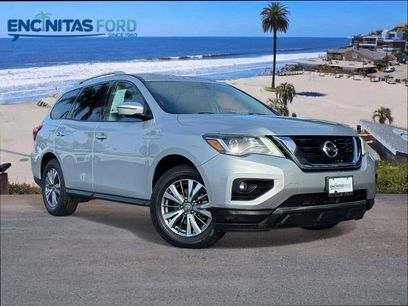 Used 2019 Nissan Pathfinder SL