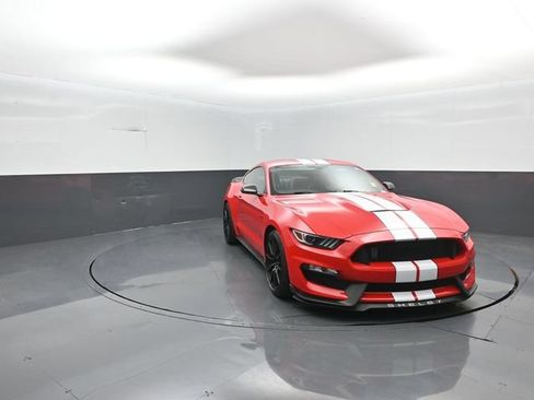 Used 2016 Ford Mustang Shelby GT350 w/ Technology Package RWD image 3