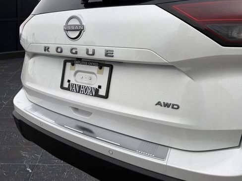 New 2026 Nissan Rogue SV image 29