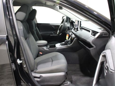 Used 2024 Toyota RAV4 LE AWD/4WD image 24