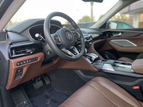 Certified 2024 Acura MDX SH-AWD w/ Advance Package image 21