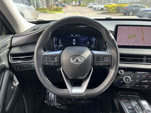 Certified 2024 INFINITI QX60 Luxe FWD image 17