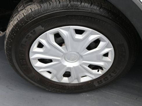 Used 2023 Ford Transit 350 XLT image 11