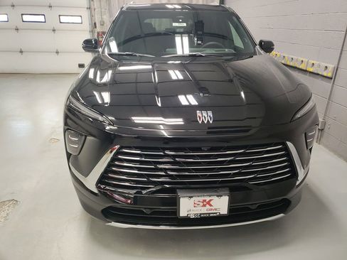 New 2026 Buick Enclave Preferred w/ Power Package image 6