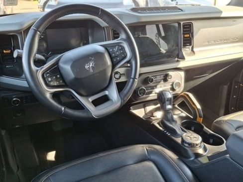 Used 2023 Ford Bronco Badlands w/ Sasquatch Package image 2