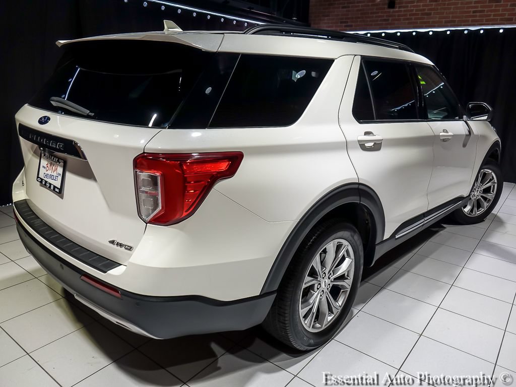 Used 2022 Ford Explorer XLT w/ Equipment Group 202A AWD/4WD image 10