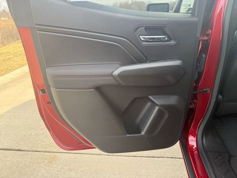 Used 2026 Chevrolet Colorado Z71 w/ Technology Package image 12