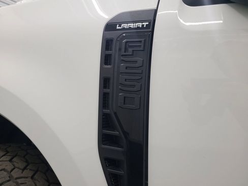 Used 2024 Ford F250 Lariat w/ Sport Appearance Package image 16