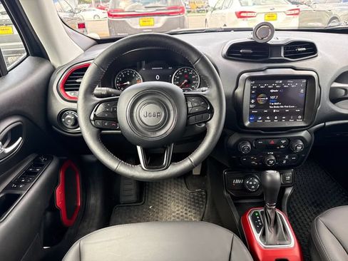 Used 2022 Jeep Renegade Trailhawk AWD/4WD image 21