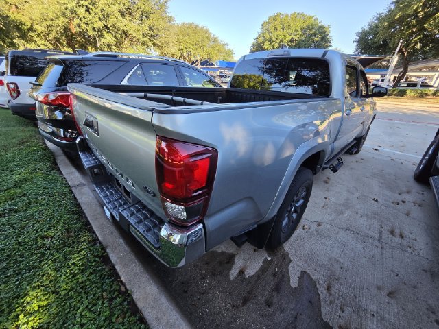 Used 2022 Toyota Tacoma SR5 RWD image 6