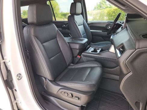 Used 2023 Chevrolet Tahoe LT w/ LT Signature Plus Package RWD image 17