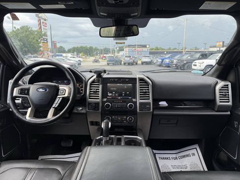 Used 2015 Ford F150 Platinum w/ Equipment Group 701A Luxury AWD/4WD image 29