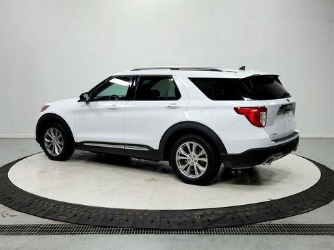 Used 2024 Ford Explorer Limited image 5