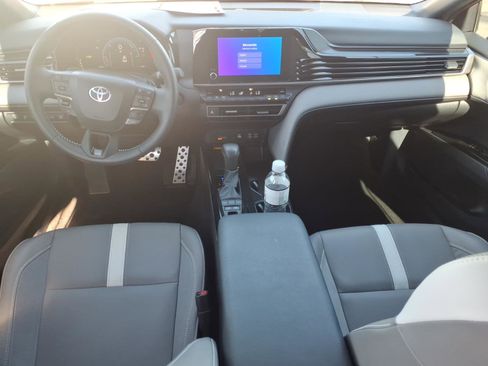 Certified 2025 Toyota Camry SE w/ Convenience Package image 11