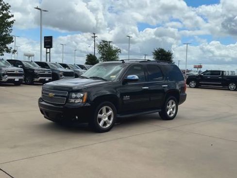 Used 2012 Chevrolet Tahoe LT w/ Texas Edition RWD image 4