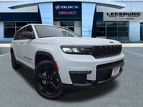 Used 2023 Jeep Grand Cherokee L Limited w/ Black Appearance Package image 1