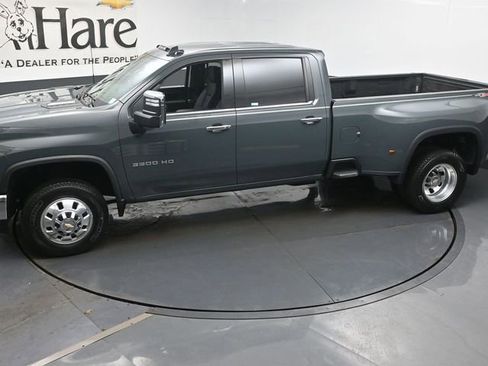 Used 2025 Chevrolet Silverado 3500 LTZ w/ LTZ Plus Package AWD/4WD image 56