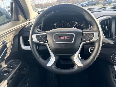 Certified 2024 GMC Terrain SLT w/ Infotainment Package II AWD/4WD image 17