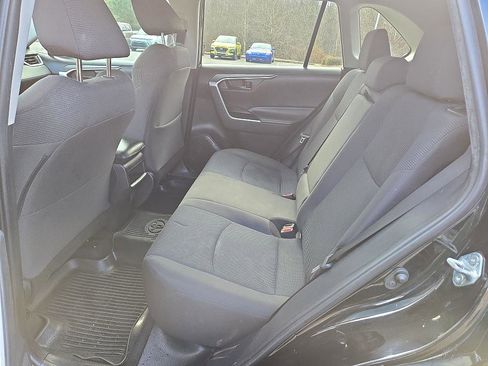 Used 2020 Toyota RAV4 LE image 12