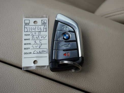Used 2019 BMW X5 xDrive50i w/ M Sport Package image 45