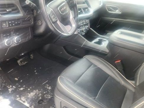 Used 2022 GMC Yukon XL SLT image 18