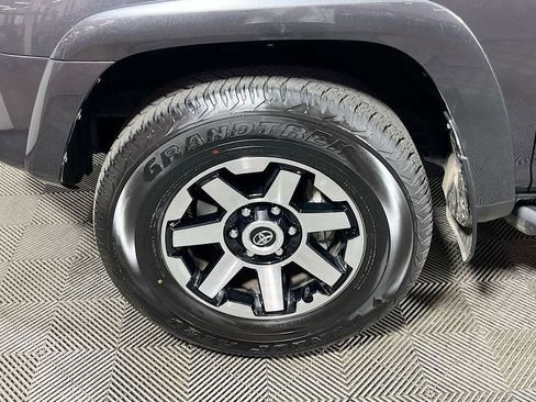 Certified 2023 Toyota 4Runner TRD Off-Road Premium w/ Moonroof Package AWD/4WD image 27